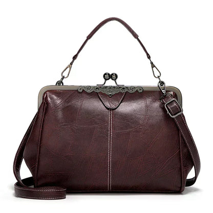 Sac à bandoulière pour femme marron café à rabat et fermeture magnétique