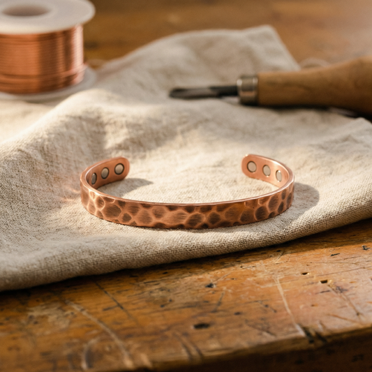 Bracelet en cuivre « Cratère »