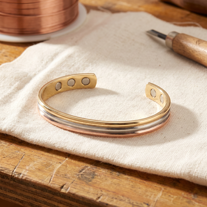 Bracelet en cuivre à couture