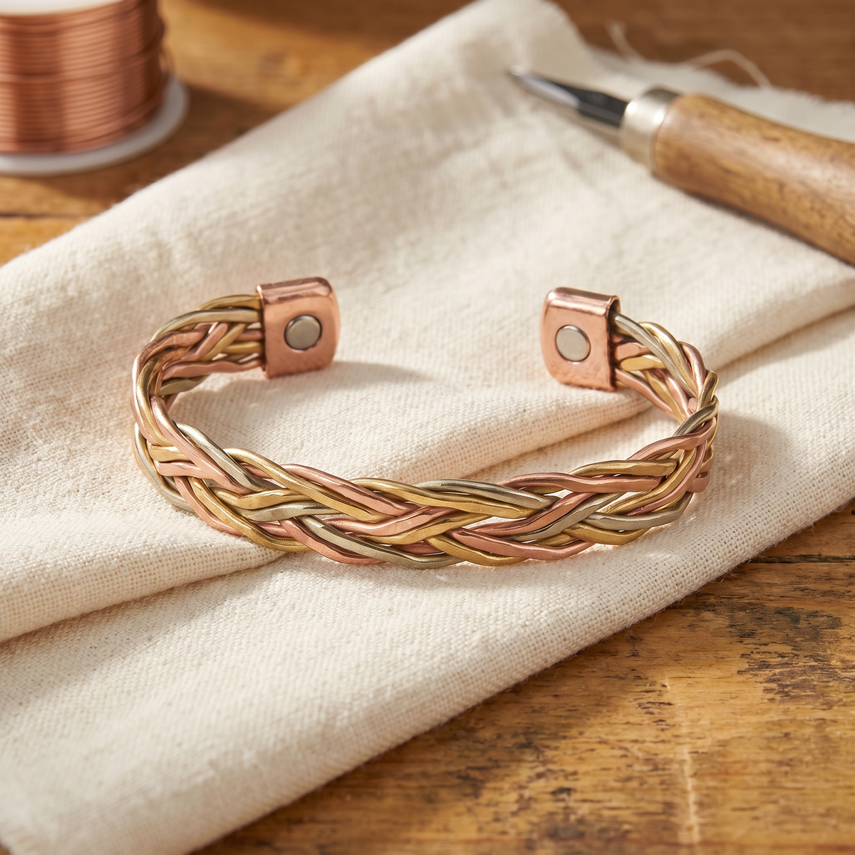 Bracelet en cuivre doré