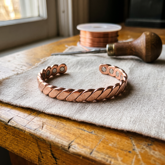 Bracelet en cuivre en forme de branche